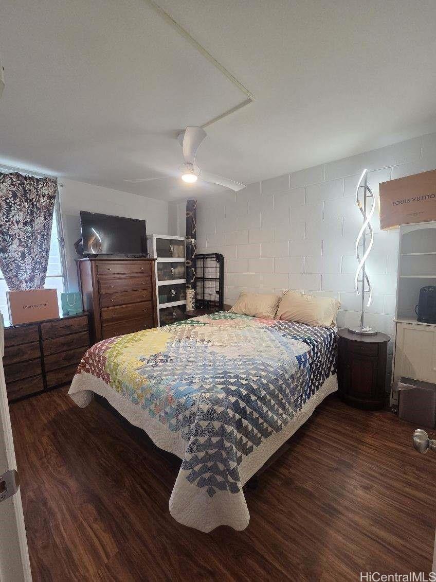 Photo 17 of 21