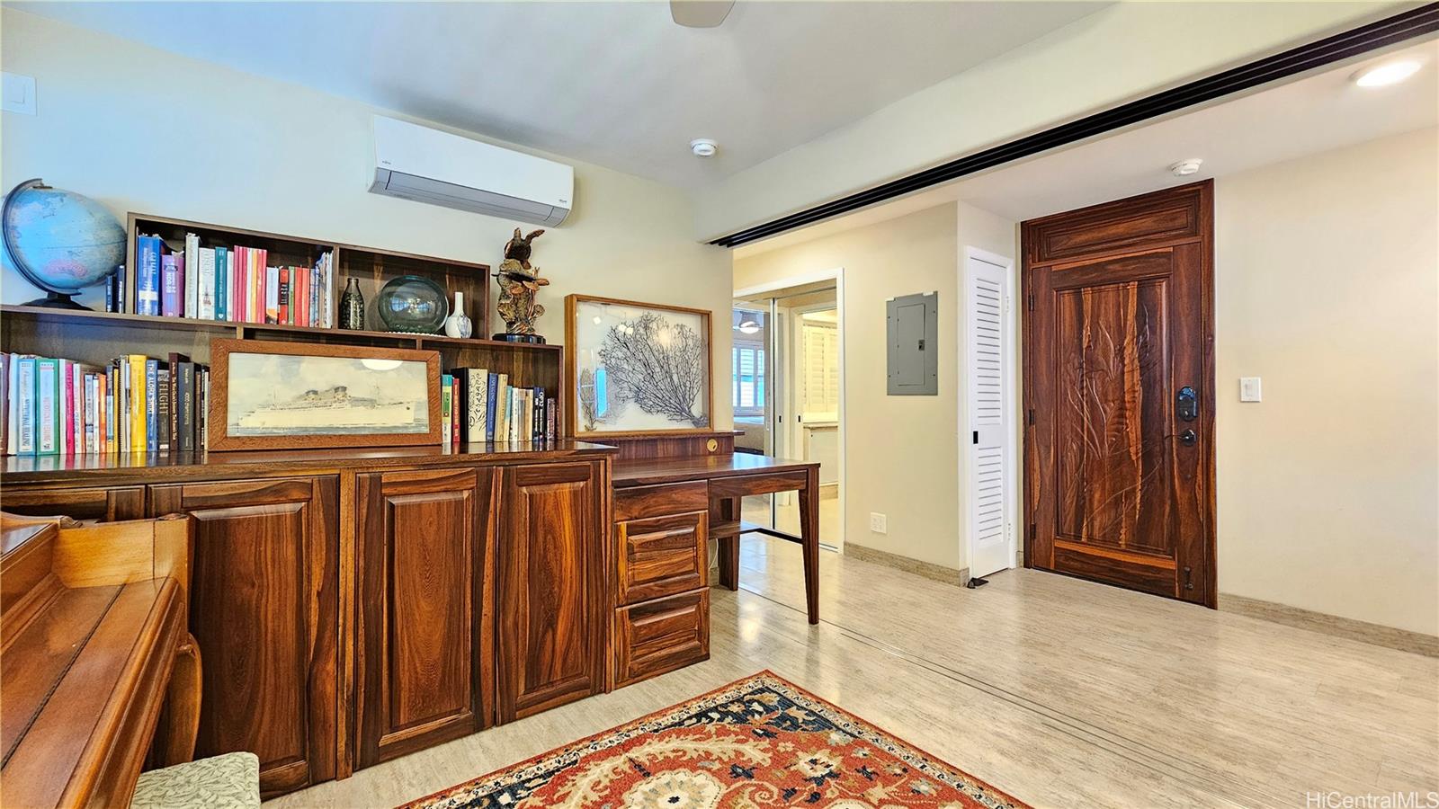 2999 Kalakaua Avenue  Unit 404