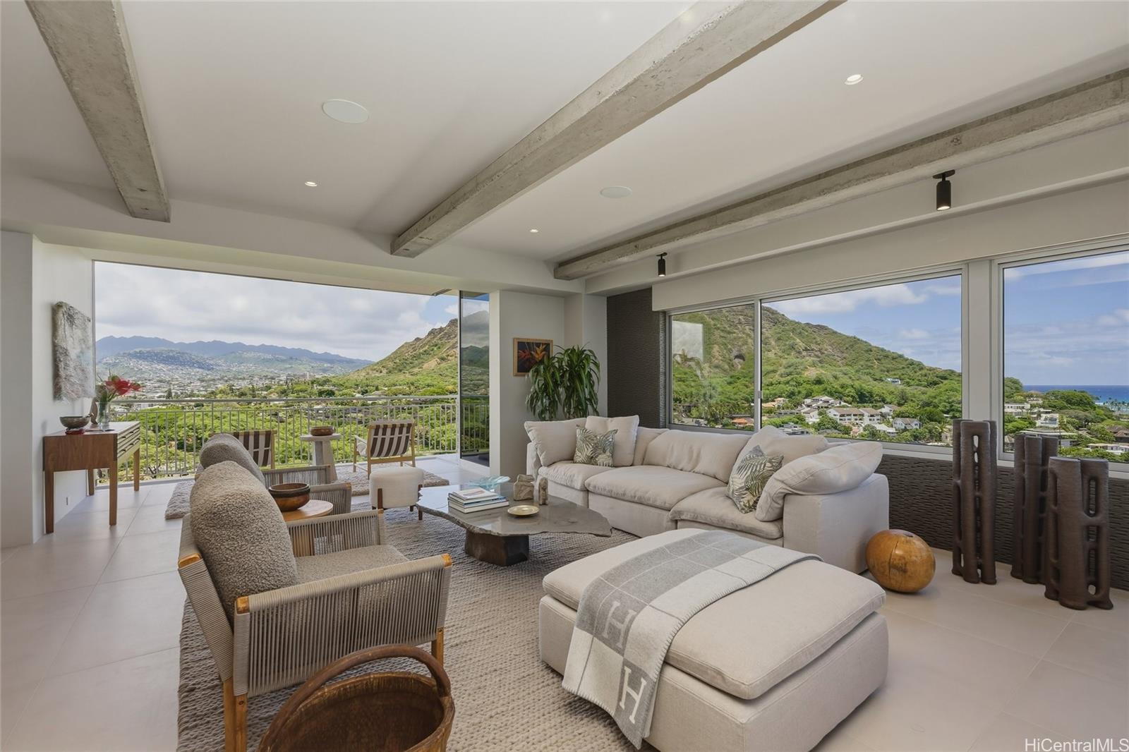 2969 Kalakaua Avenue  Unit 1201