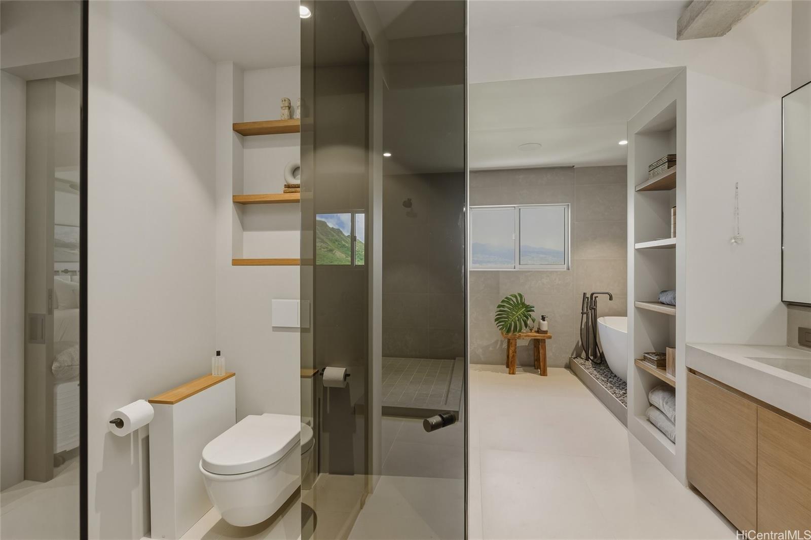 2969 Kalakaua Avenue  Unit 1201