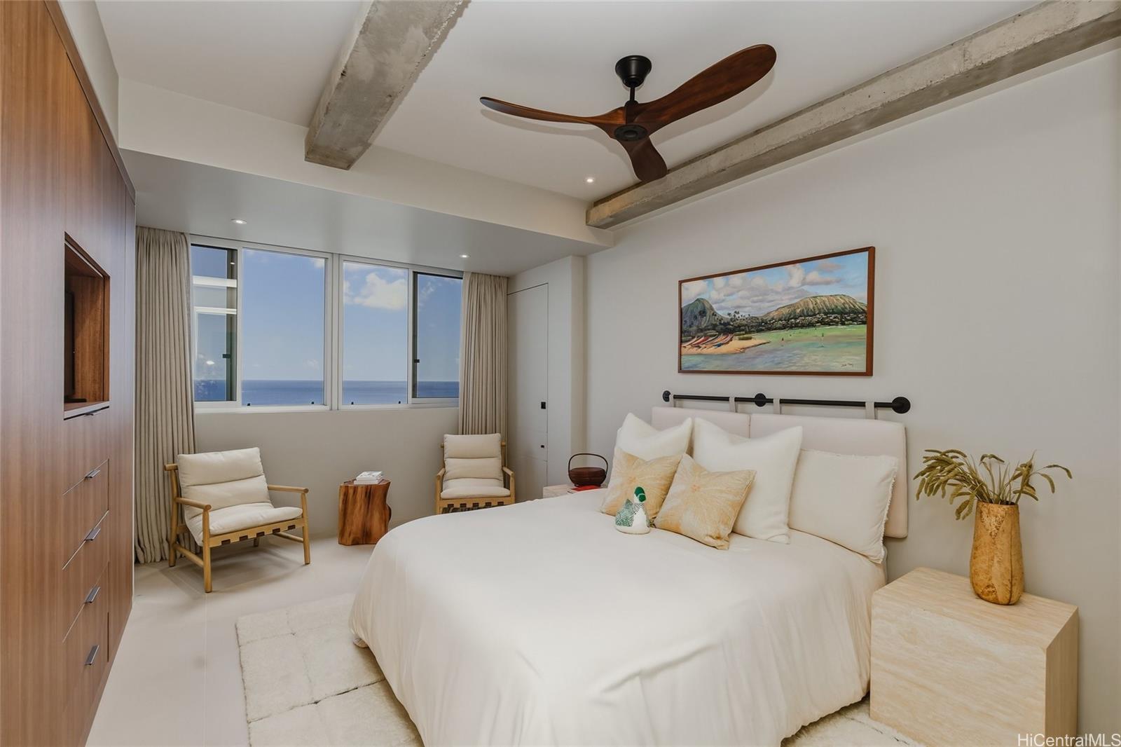 2969 Kalakaua Avenue  Unit 1201