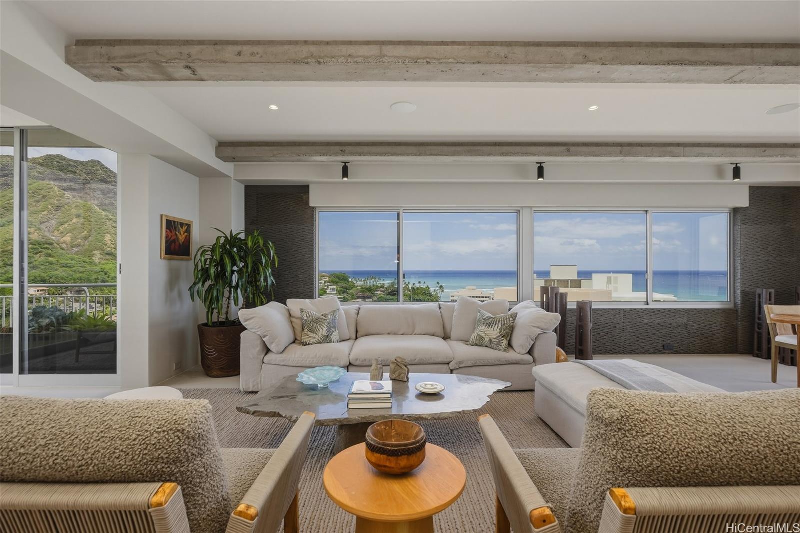 2969 Kalakaua Avenue  Unit 1201