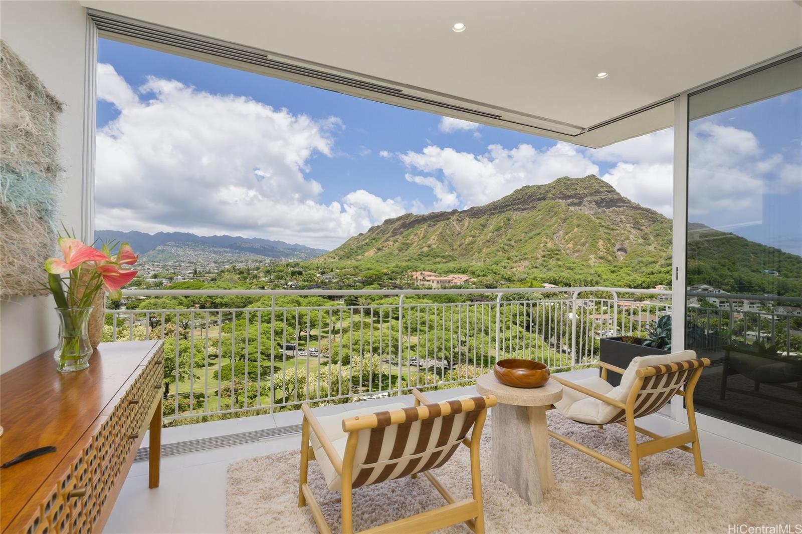 2969 Kalakaua Avenue  Unit 1201