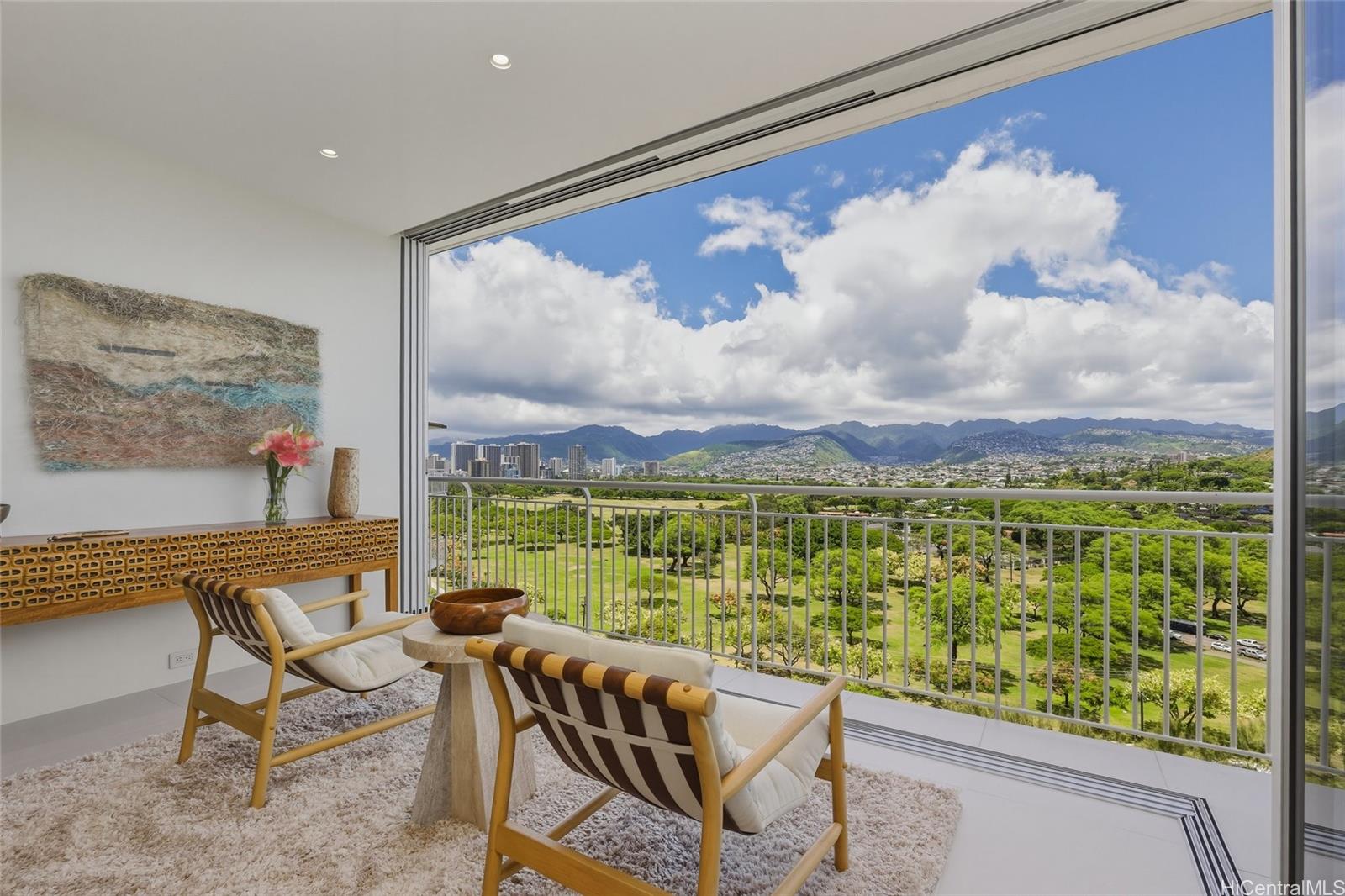 2969 Kalakaua Avenue  Unit 1201