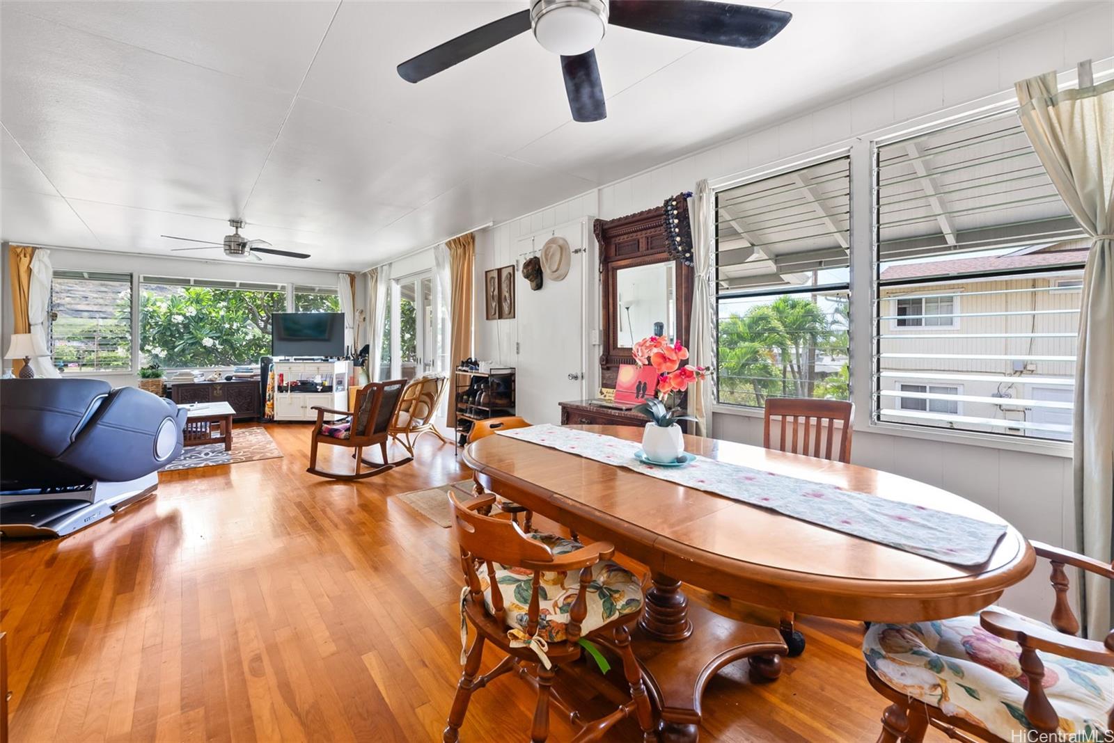 306 Moomuku Place