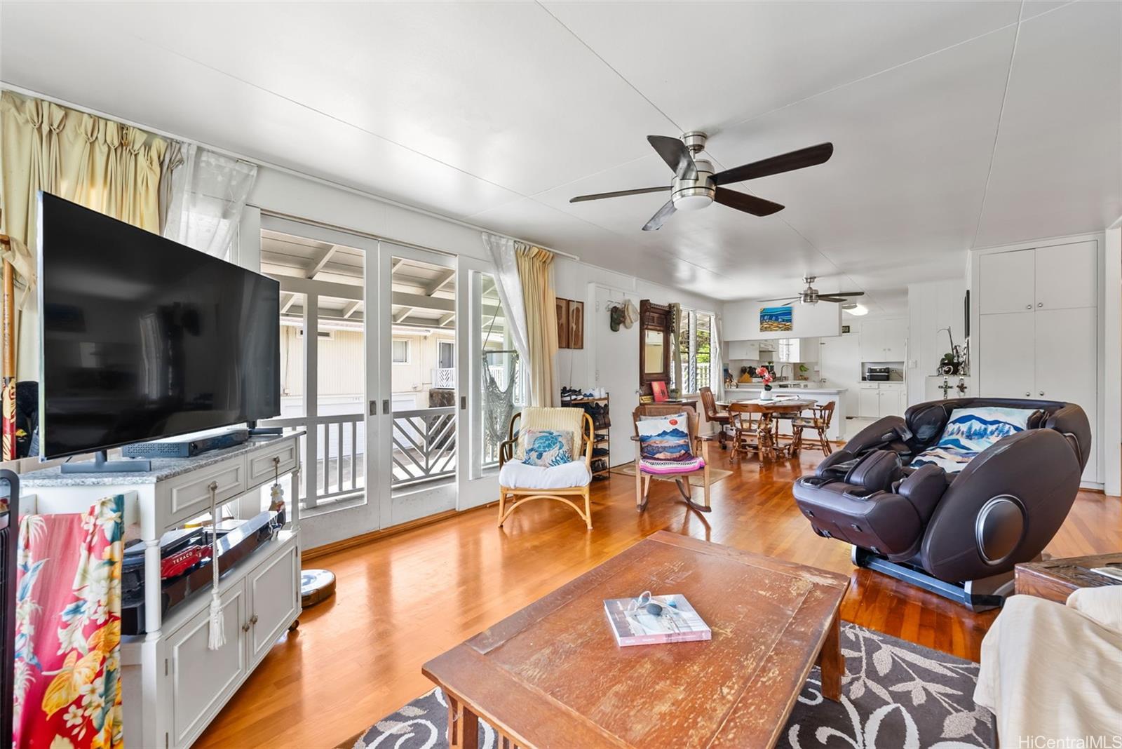 306 Moomuku Place
