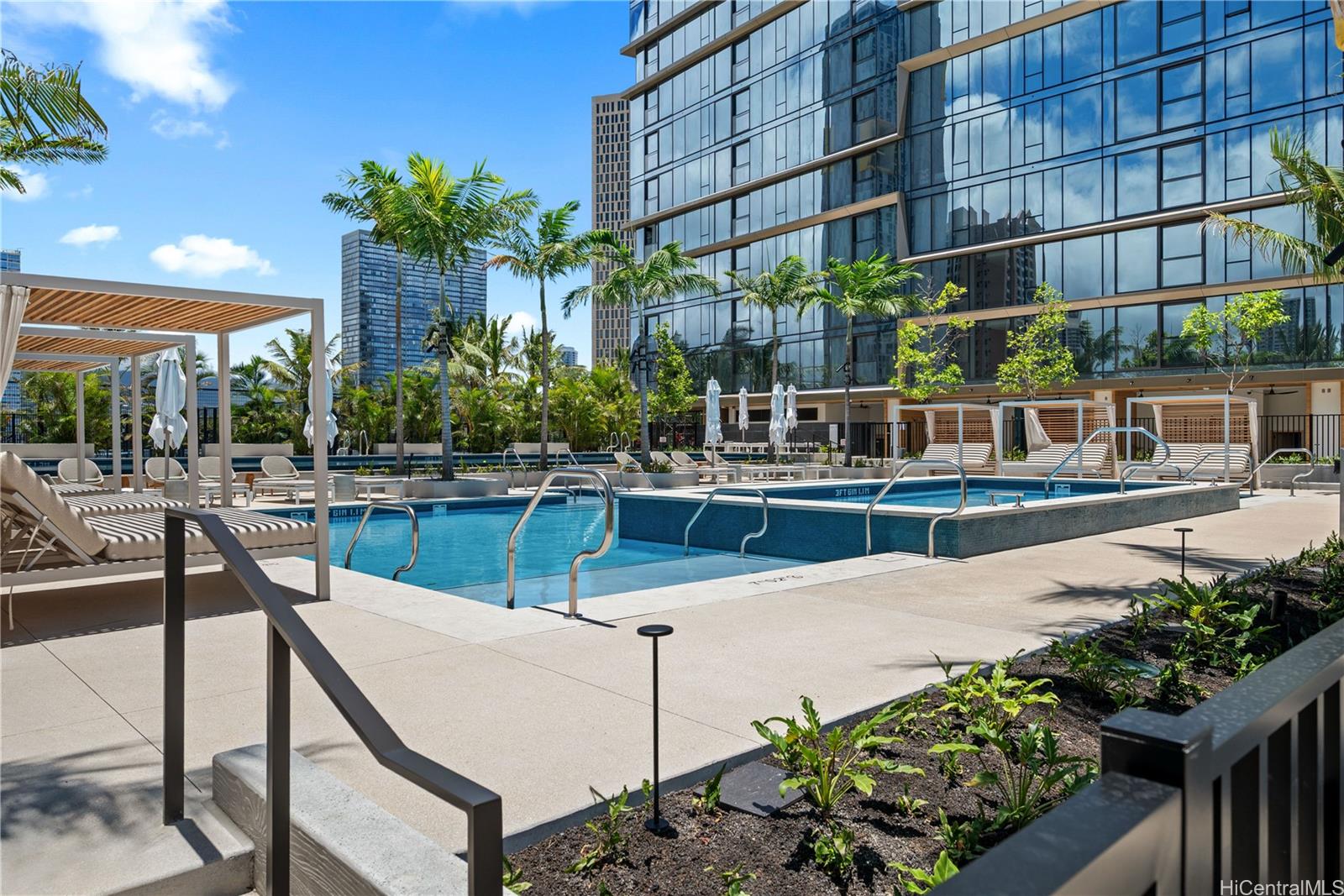 333 Ward Avenue  Unit 1713
