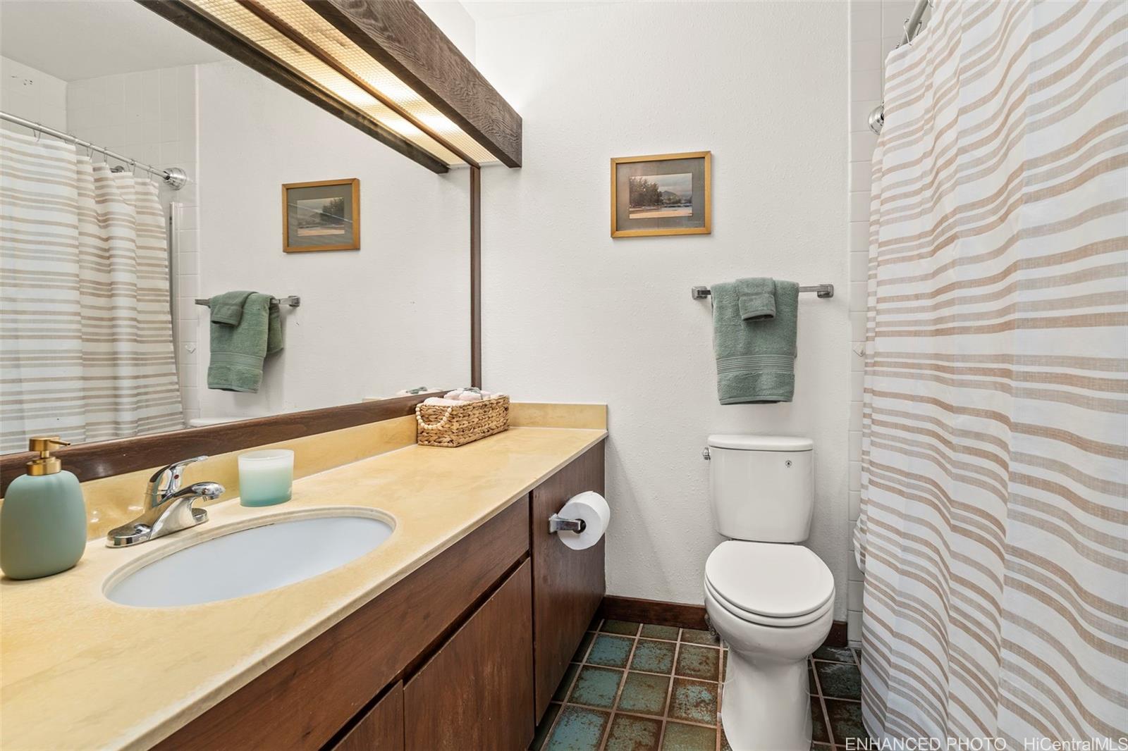 1015 Aoloa Place  Unit 437