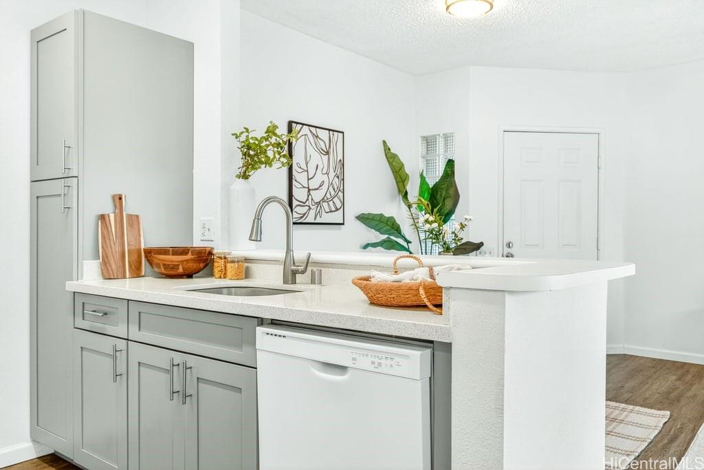 91-238 Hanapouli Circle  Unit 27I