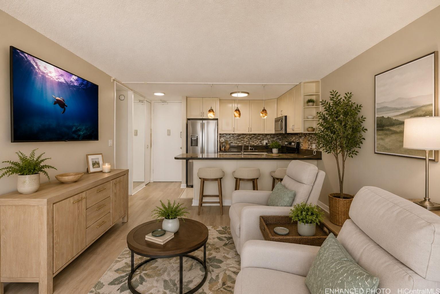 411 Hobron Lane 3702