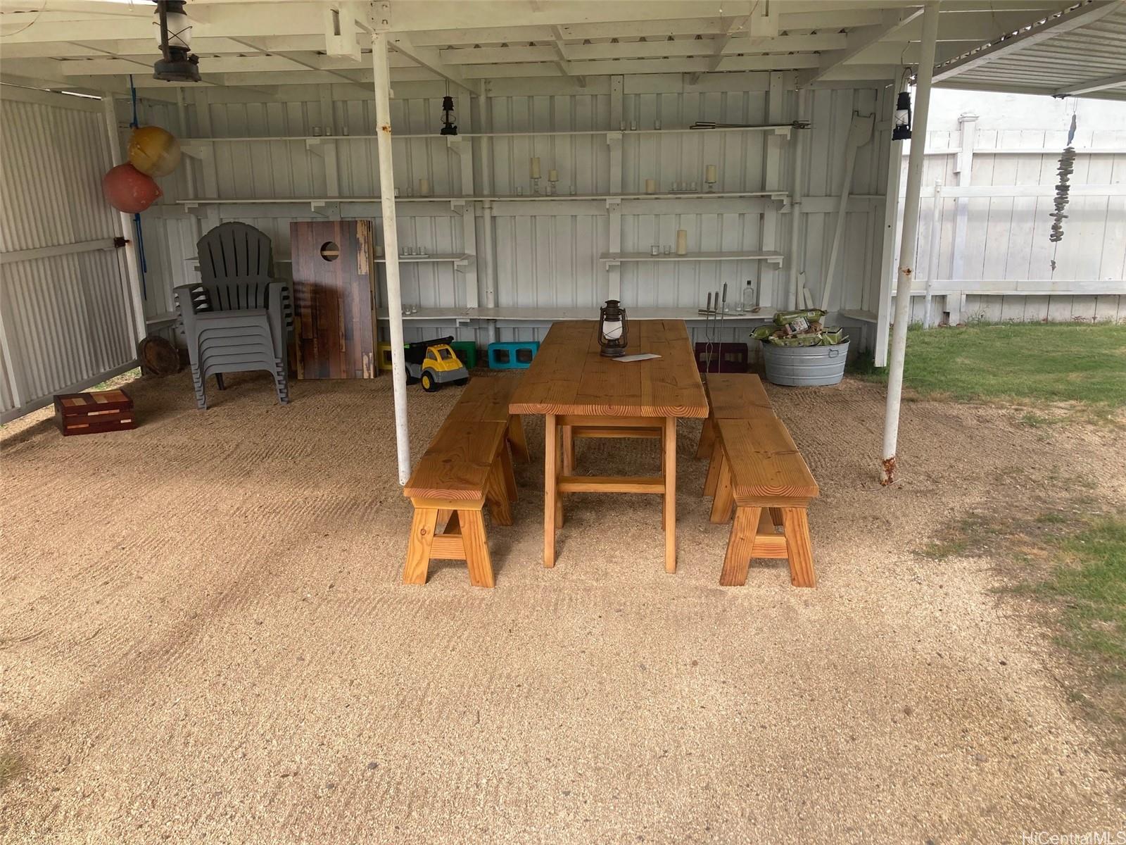Photo 17 of 21