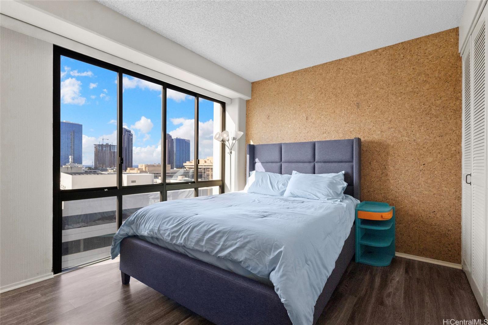 700 Richards Street  Unit 1206