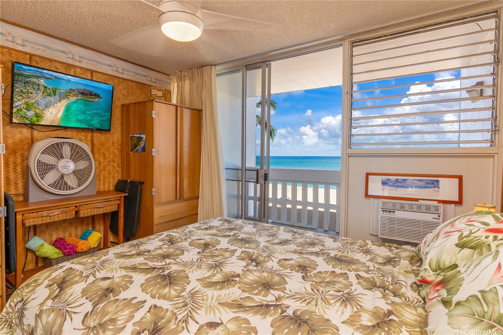 84-965 Farrington Highway  Unit A206