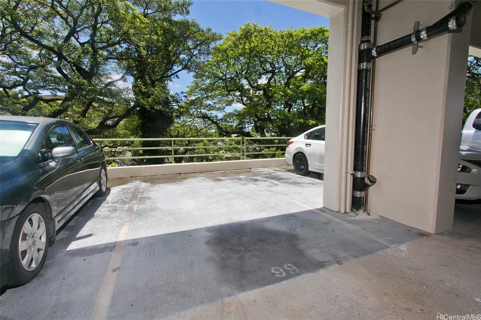 2029 Nuuanu Avenue  Unit 1605