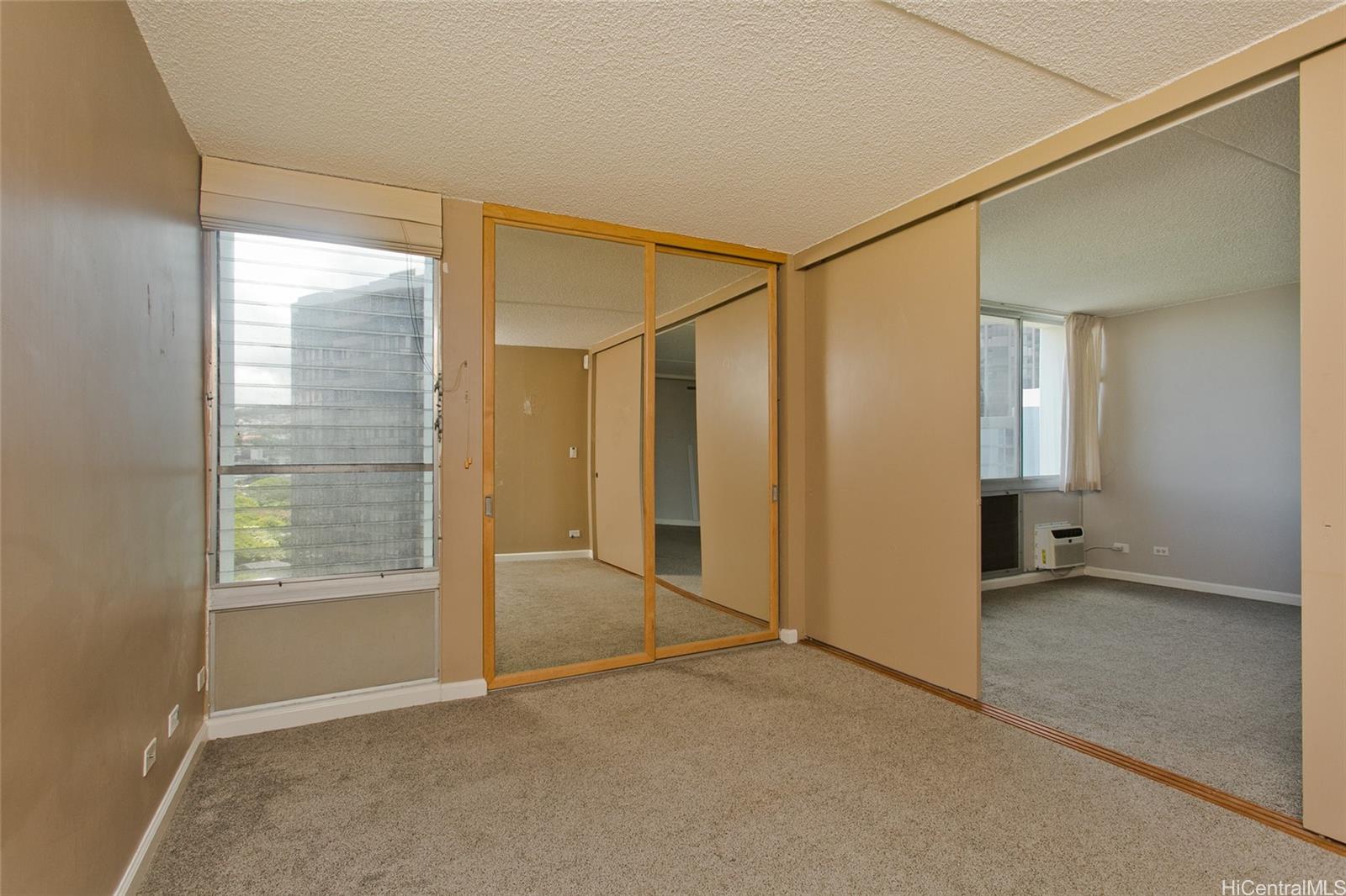 2029 Nuuanu Avenue  Unit 1605