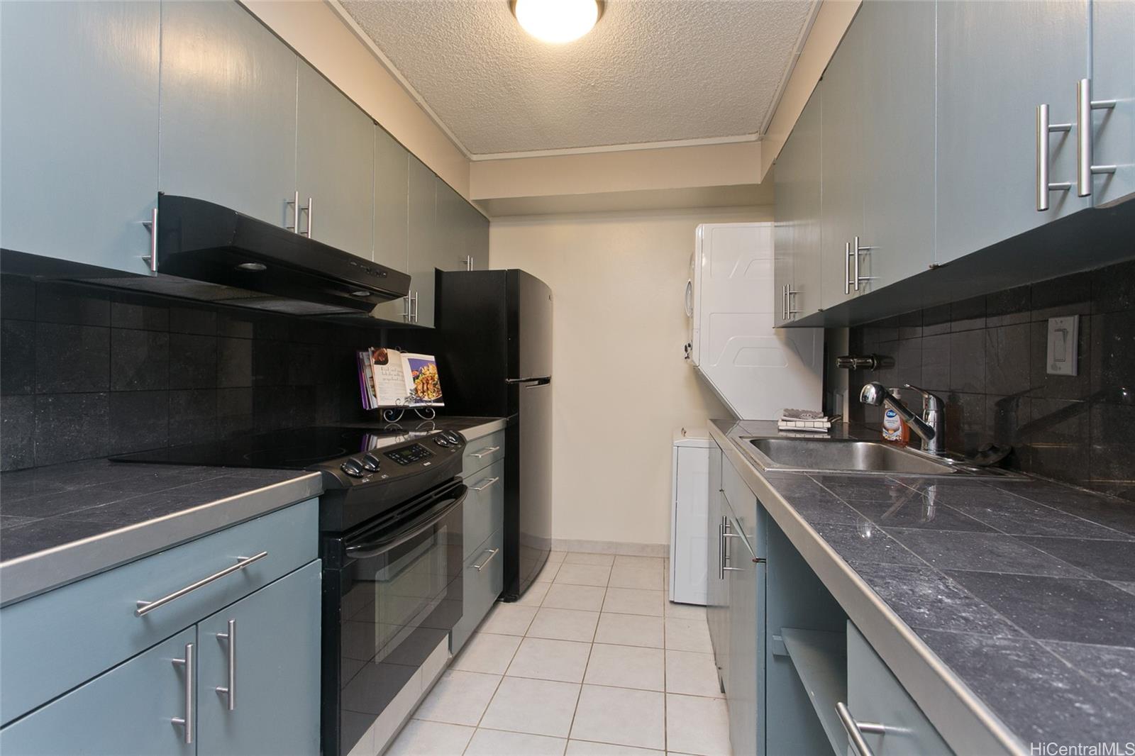 2029 Nuuanu Avenue  Unit 1605