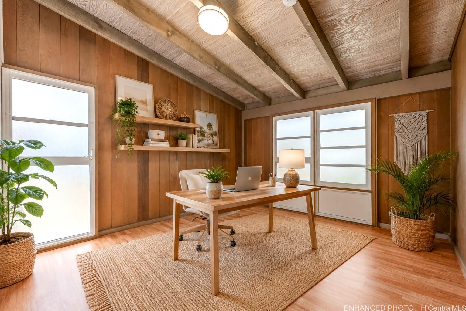 Photo 18 of 25