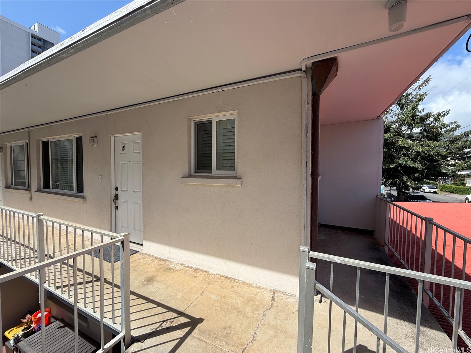 1510 Liholiho Street  Unit 5