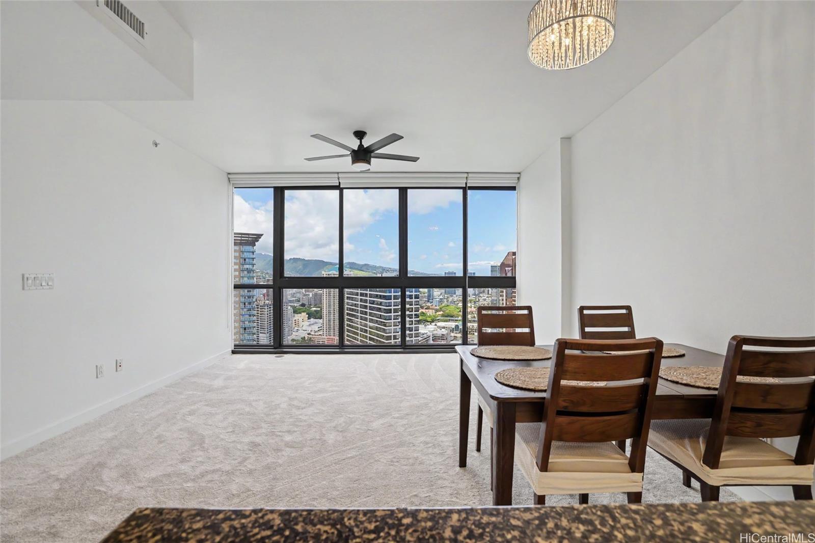 600 Queen Street  Unit 4005