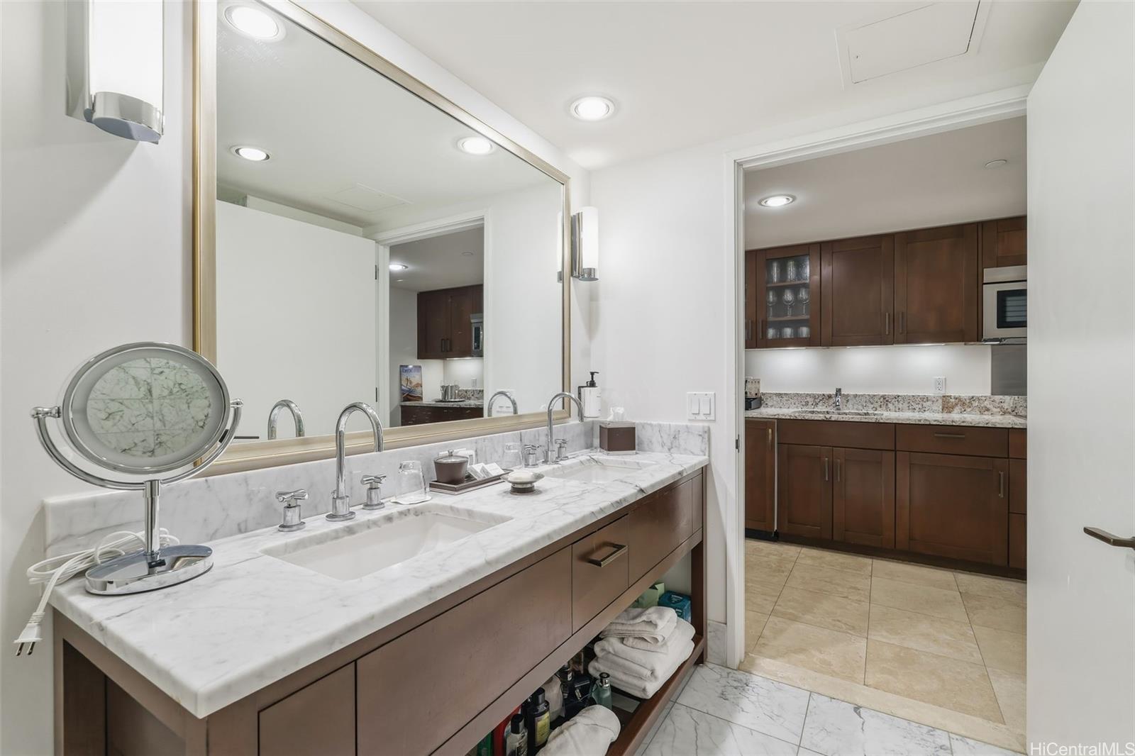 223 Saratoga Road  Unit 1008