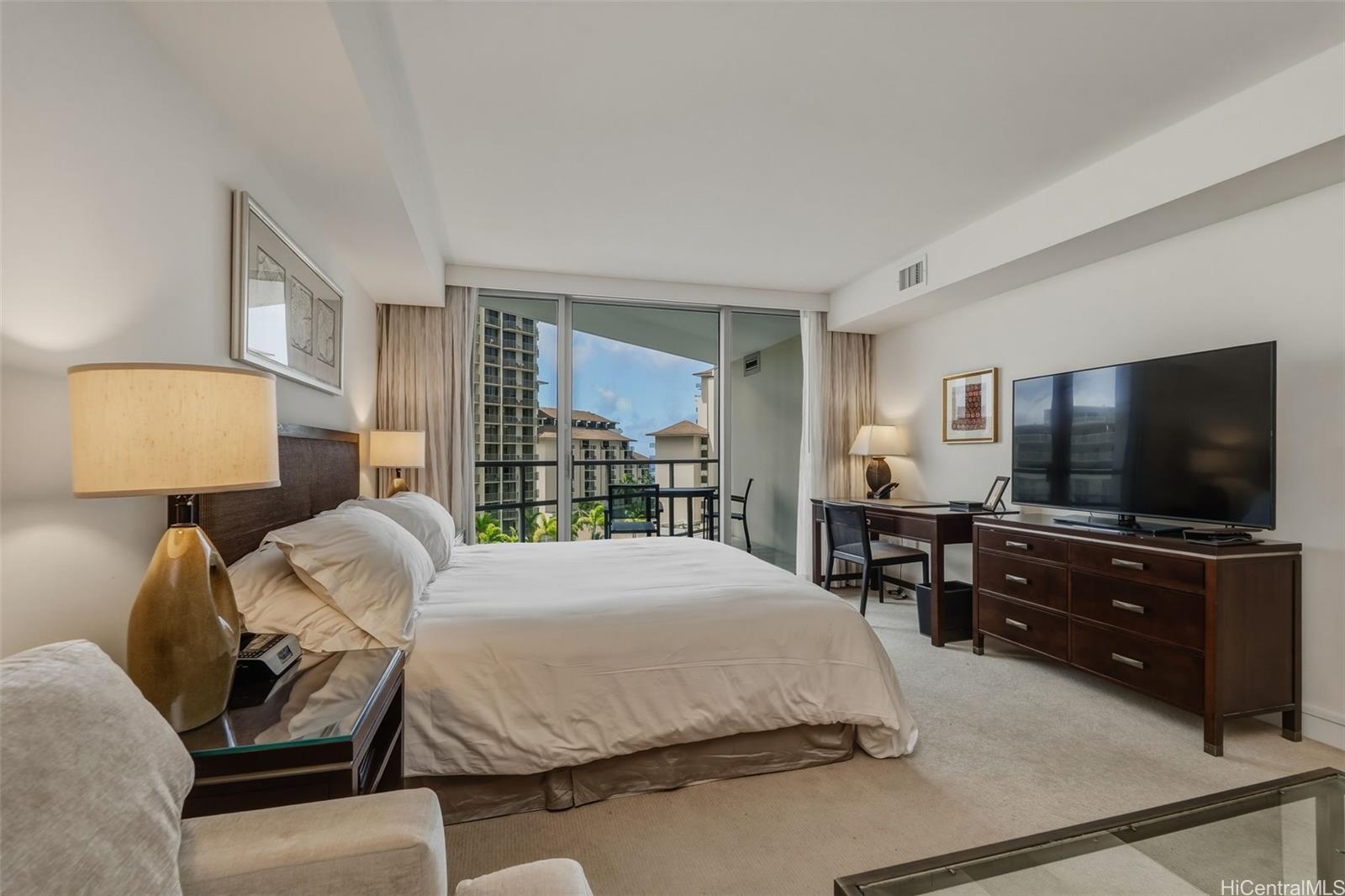 223 Saratoga Road  Unit 1008