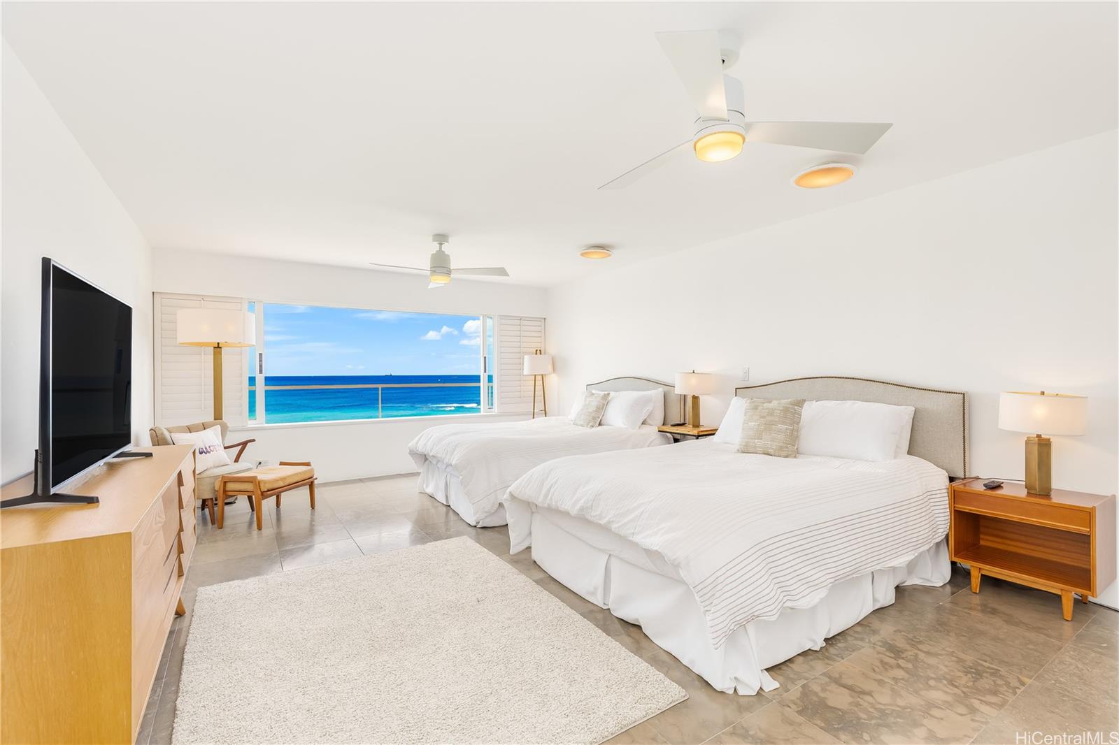 2895 Kalakaua Avenue  Unit 603/604