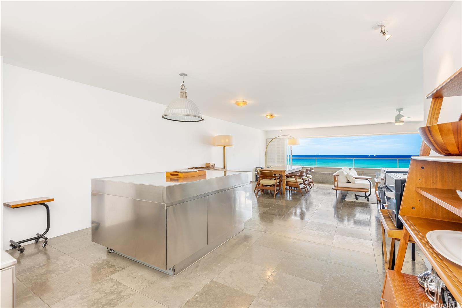 2895 Kalakaua Avenue  Unit 603/604
