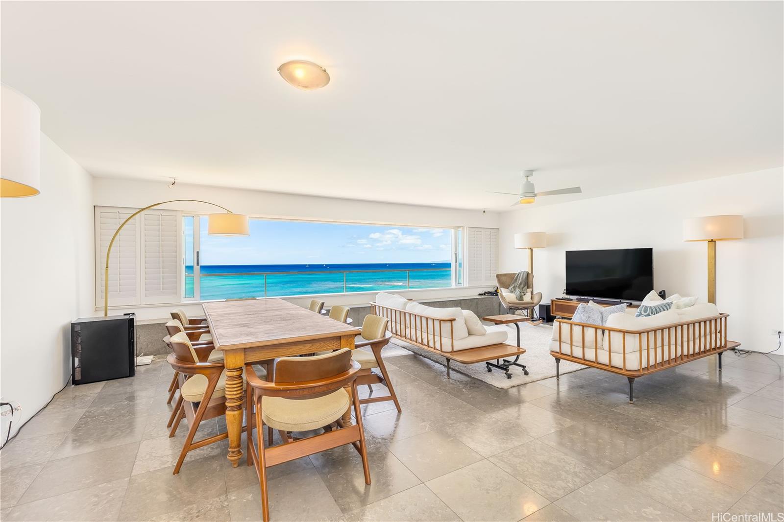 2895 Kalakaua Avenue  Unit 603/604