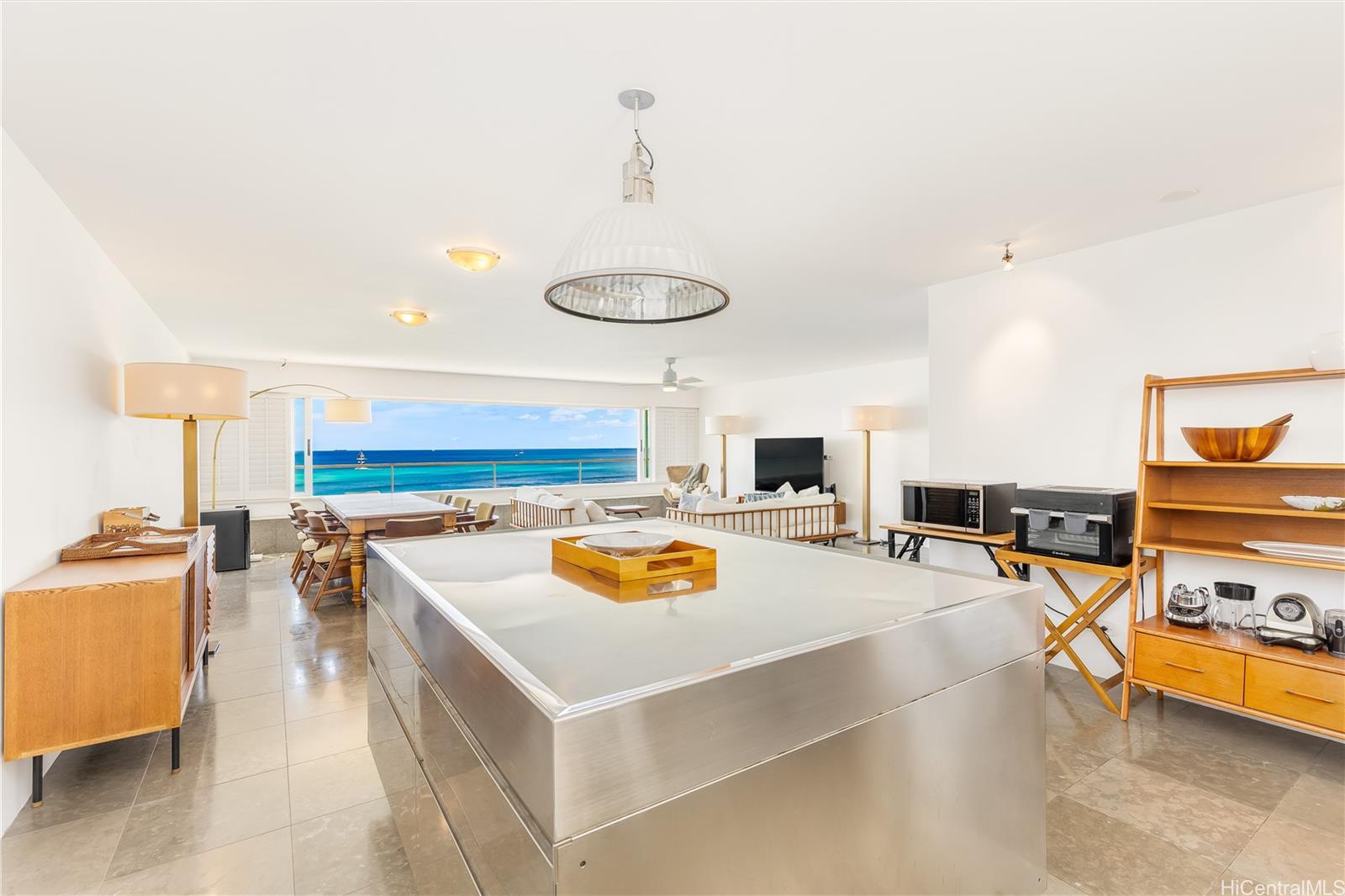 2895 Kalakaua Avenue  Unit 603/604