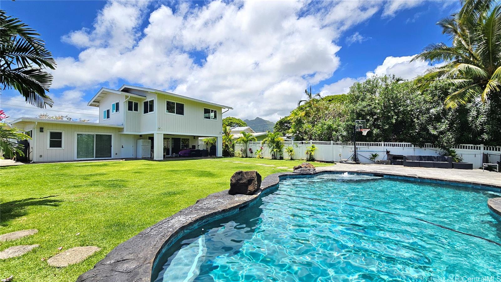 580 Papalani Street