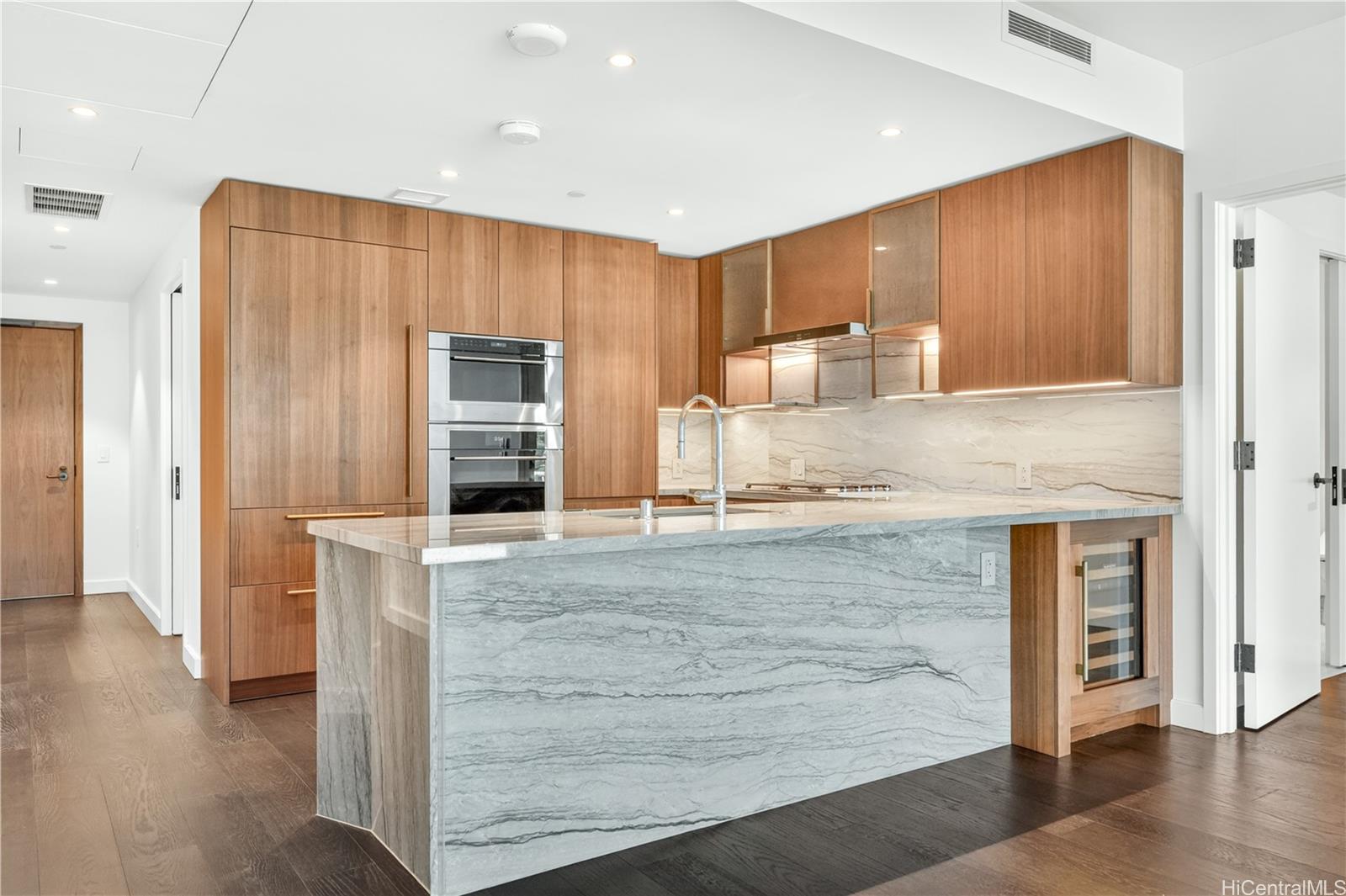 1100 Ala Moana Boulevard  Unit 1010