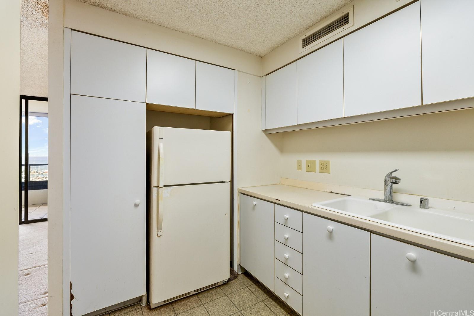 1600 Ala Moana Boulevard  Unit 1502