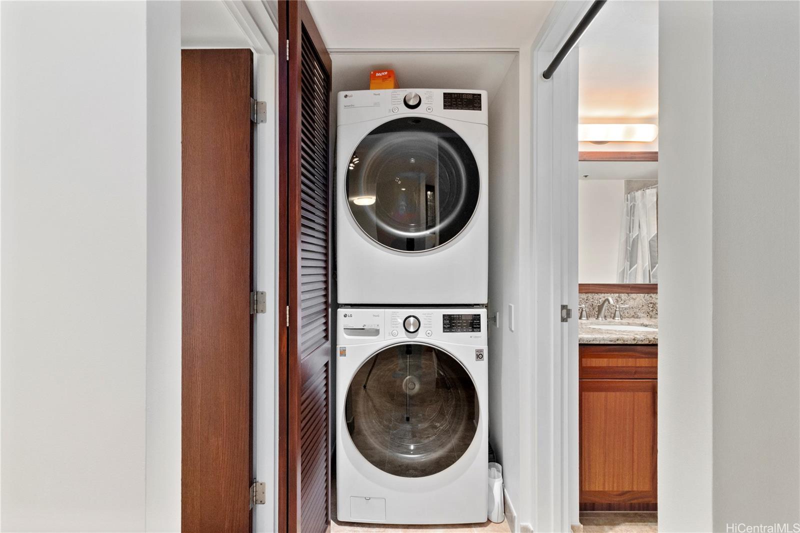 2101 Nuuanu Avenue  Unit I1002