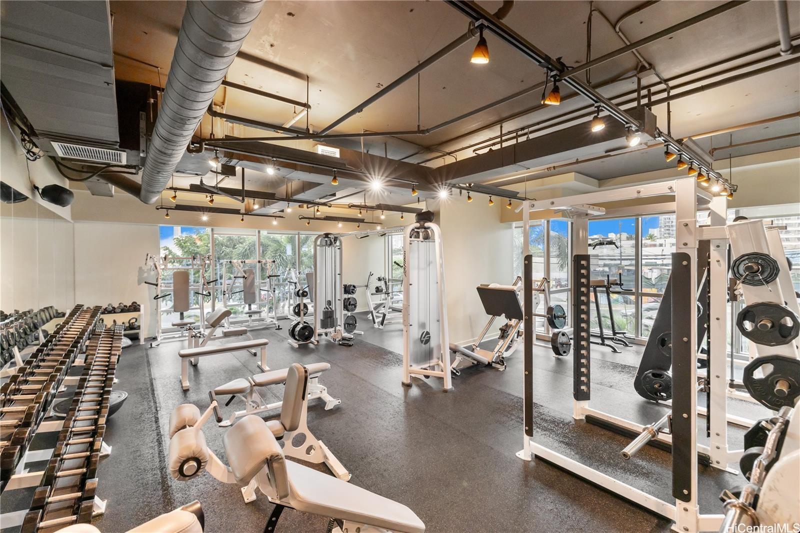 1177 Queen Street  Unit 708