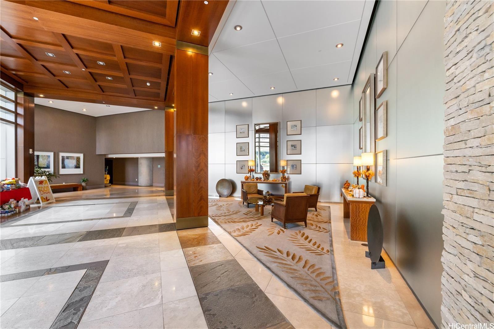 1177 Queen Street  Unit 708