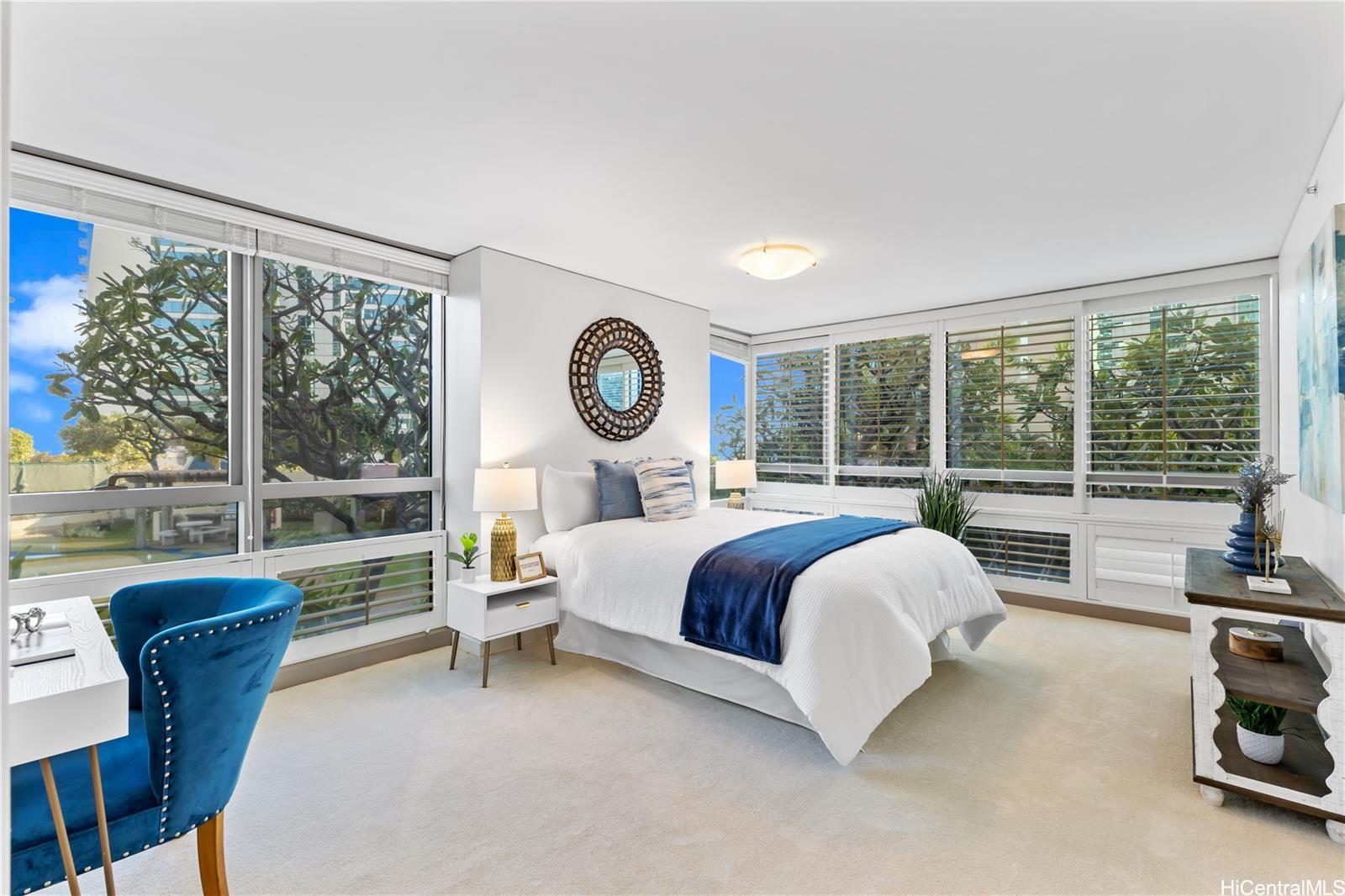 1177 Queen Street  Unit 708