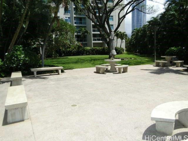 Photo 7 of 22