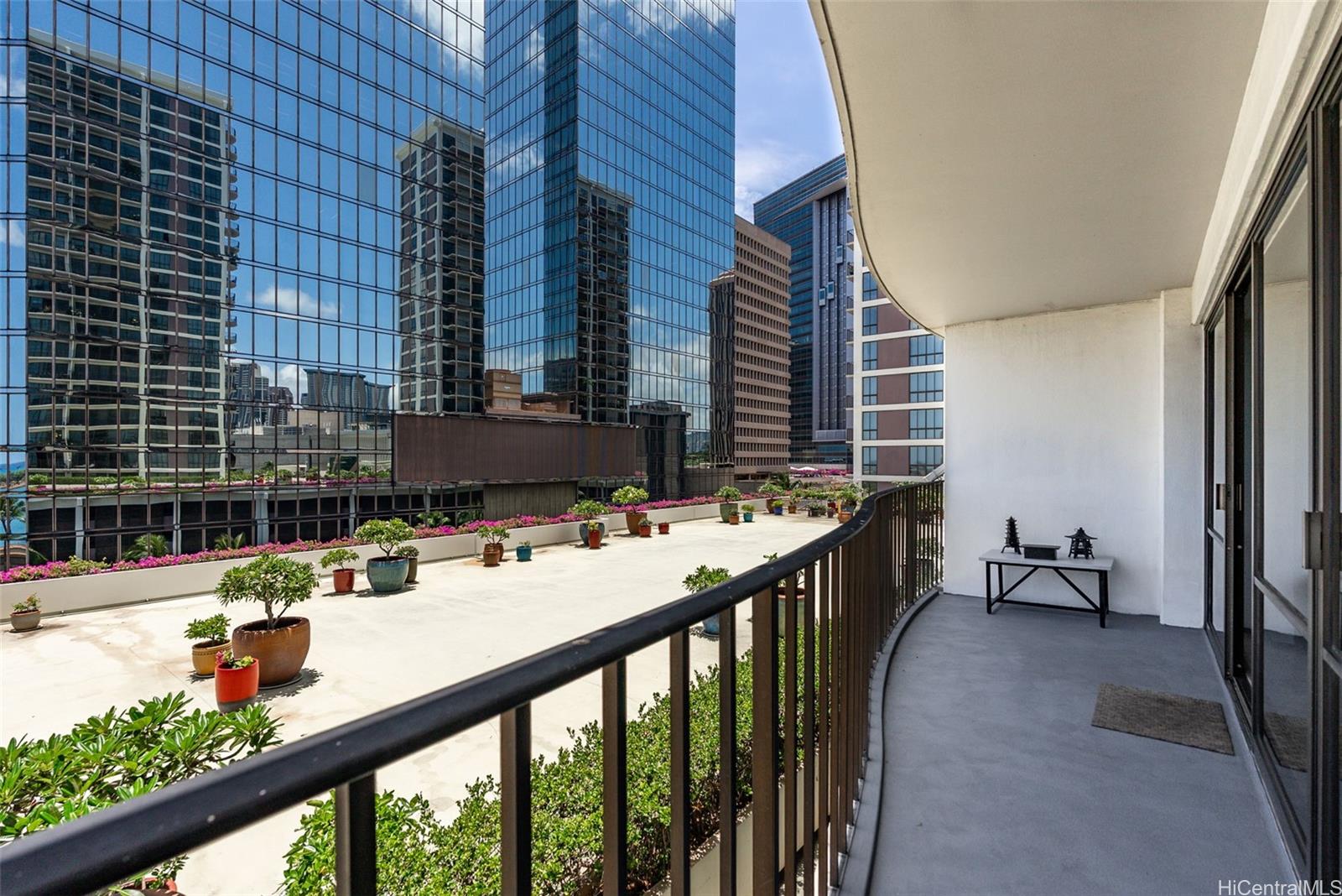 700 Richards Street  Unit 802