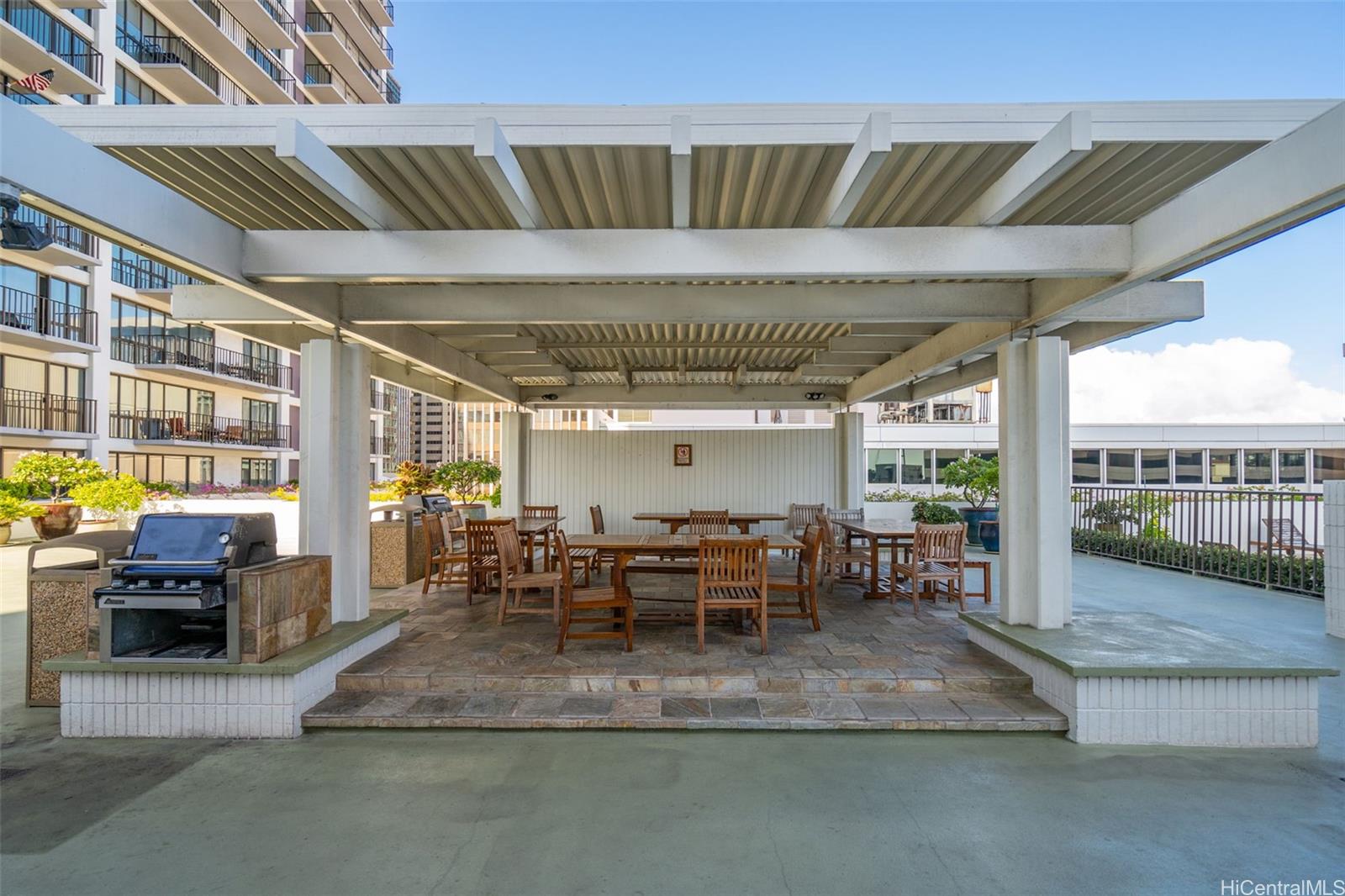 700 Richards Street  Unit 802