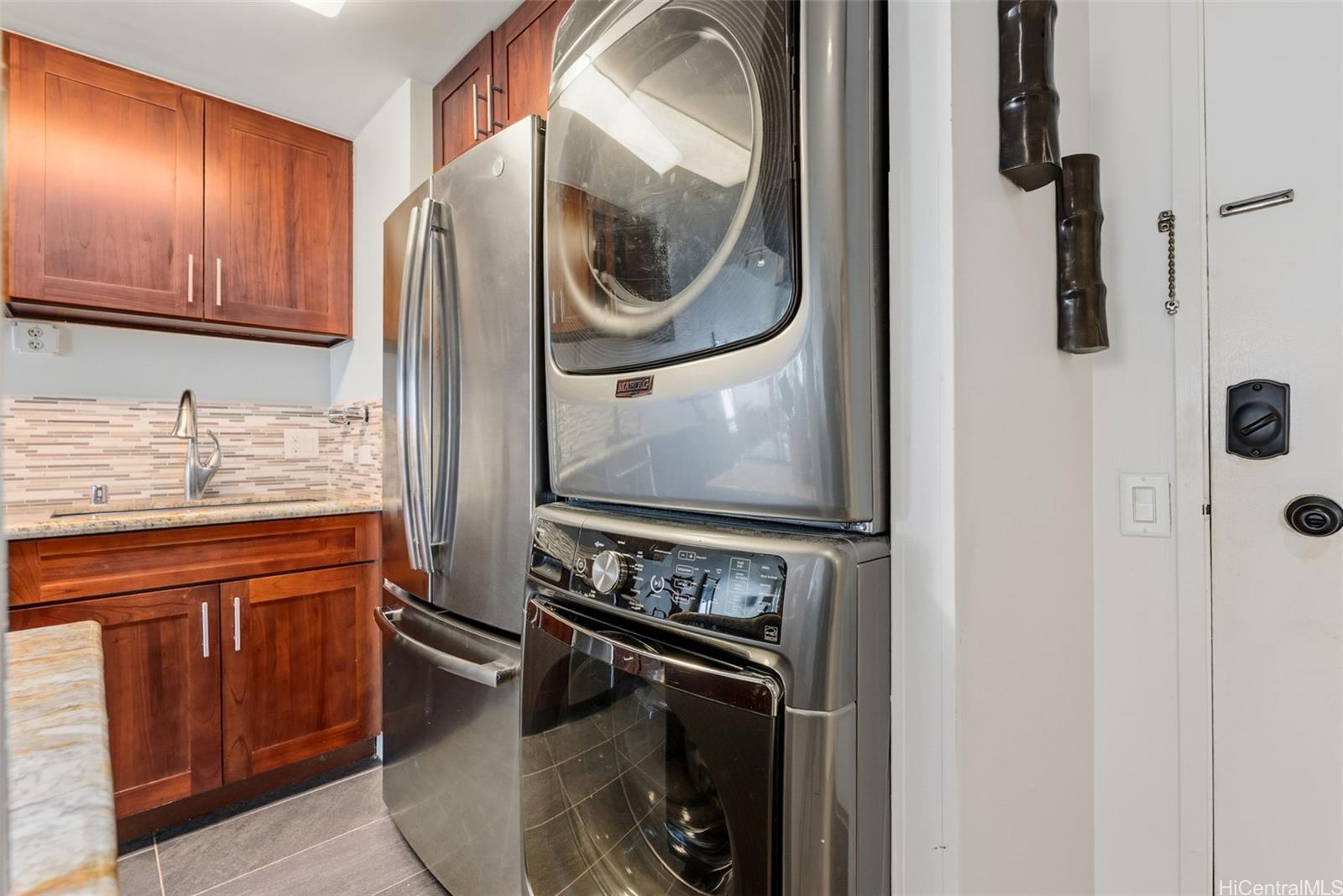 700 Richards Street Unit 802 700 Richards Street Unit 802