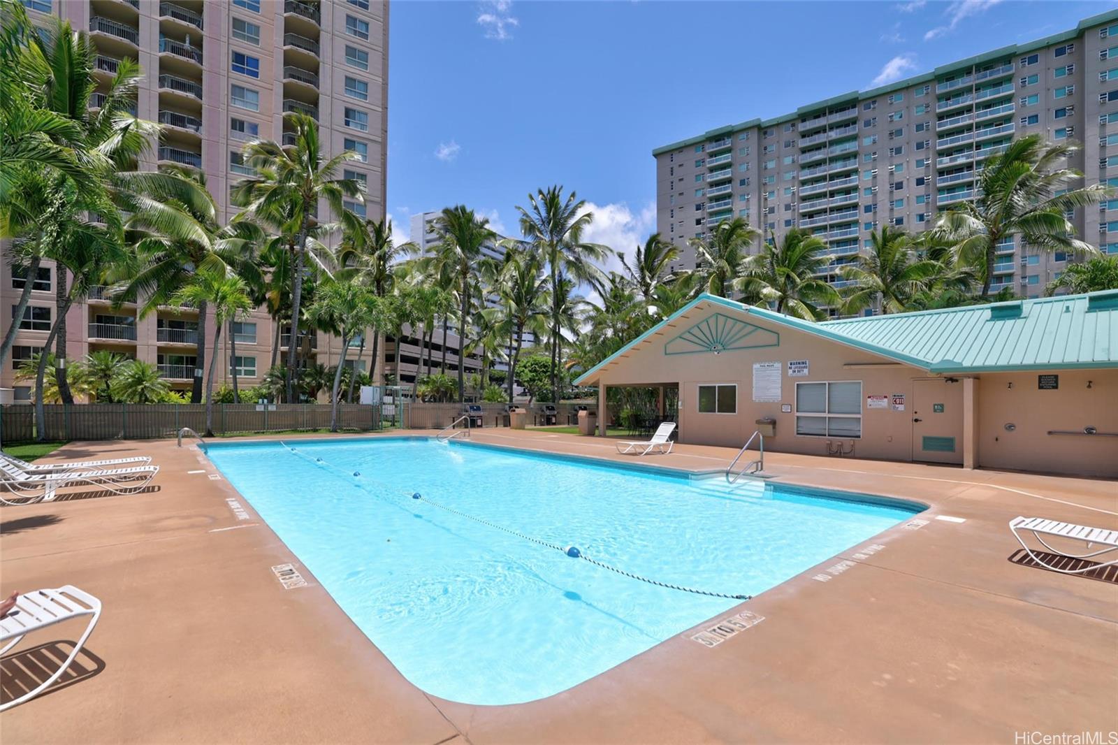 3009 Ala Makahala Place  Unit 213