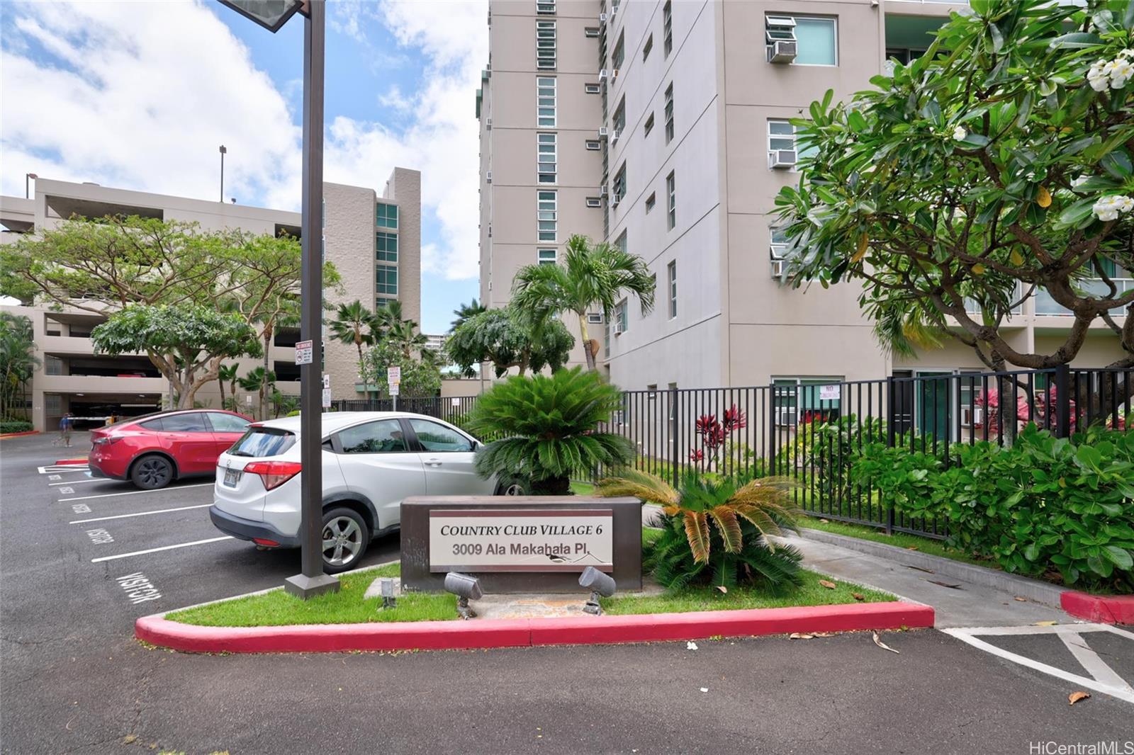 3009 Ala Makahala Place  Unit 213