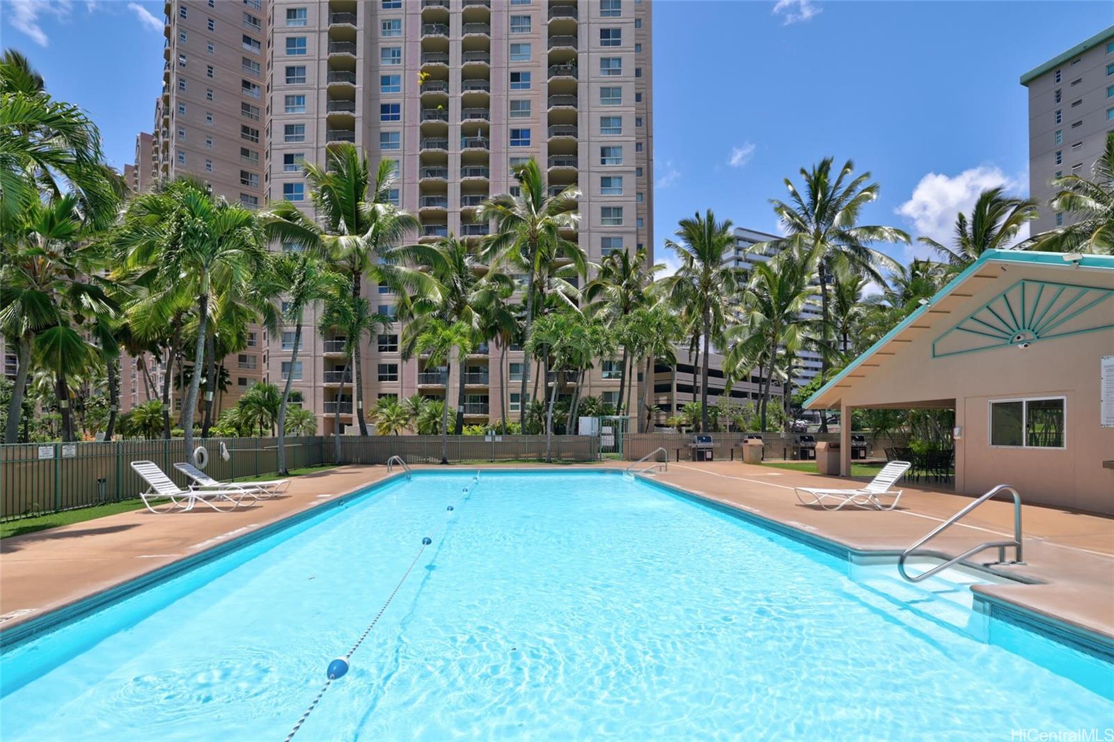 3009 Ala Makahala Place  Unit 213