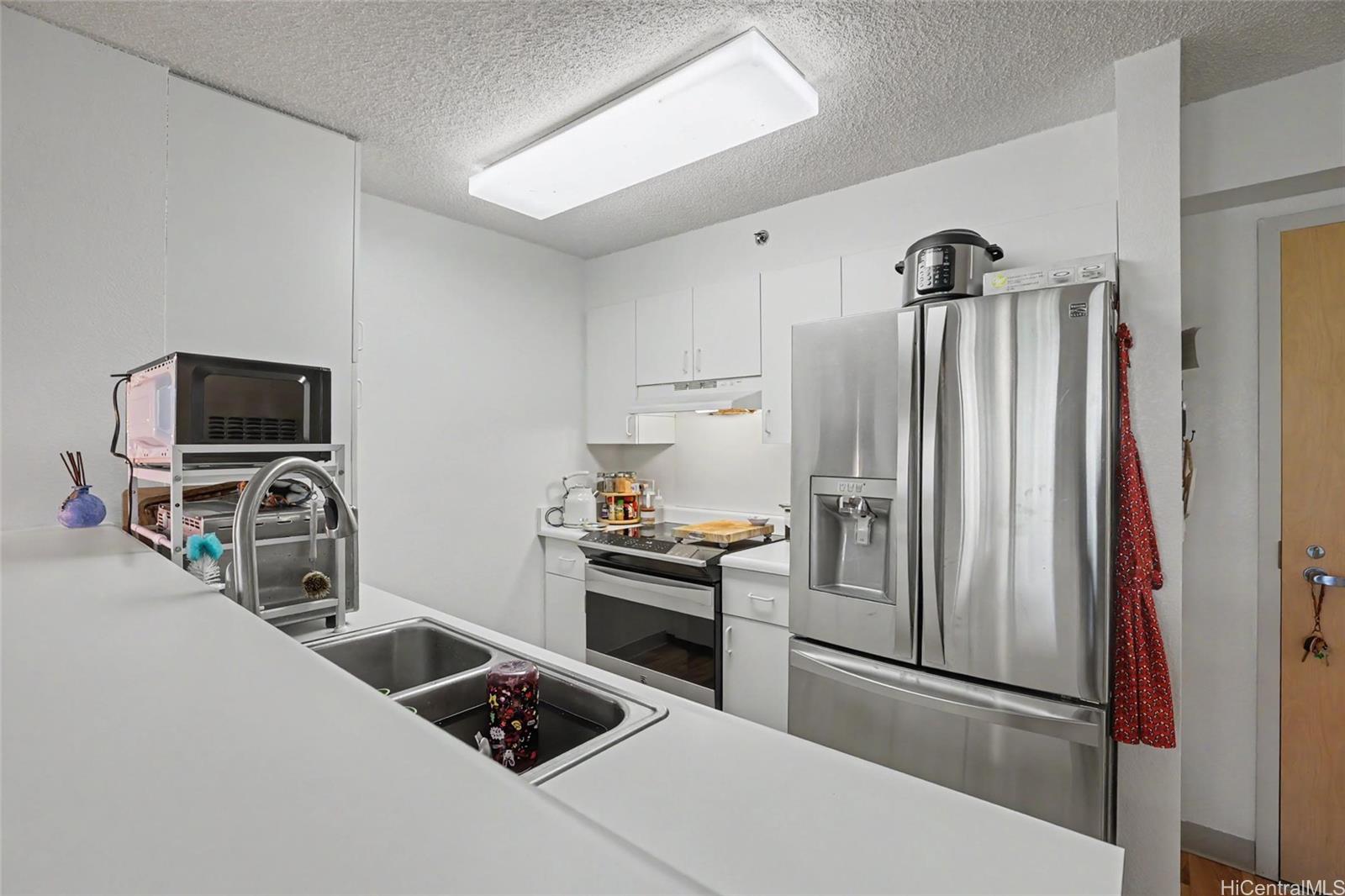 3009 Ala Makahala Place  Unit 213