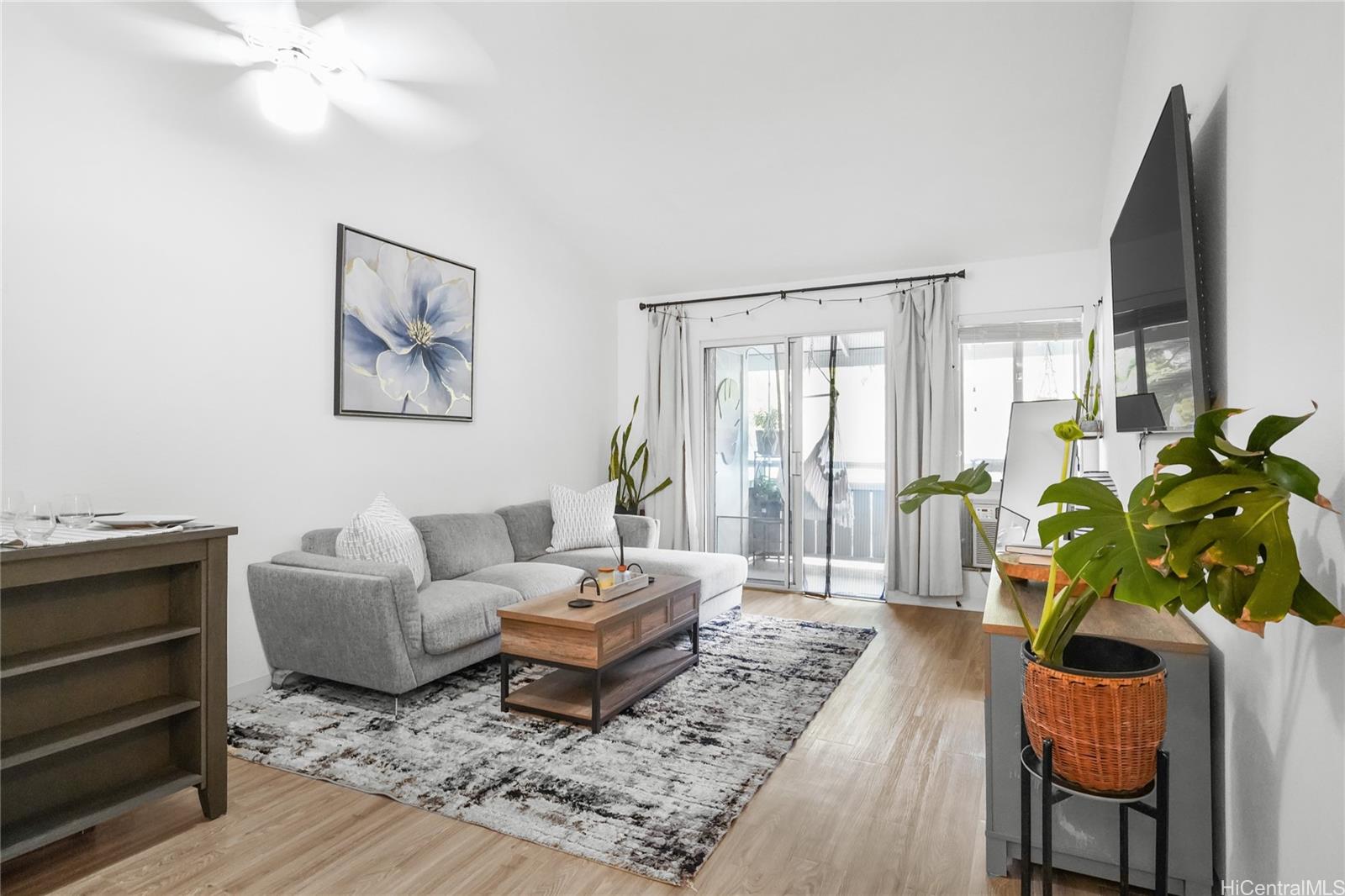 95-802 Wikao Street  Unit R202
