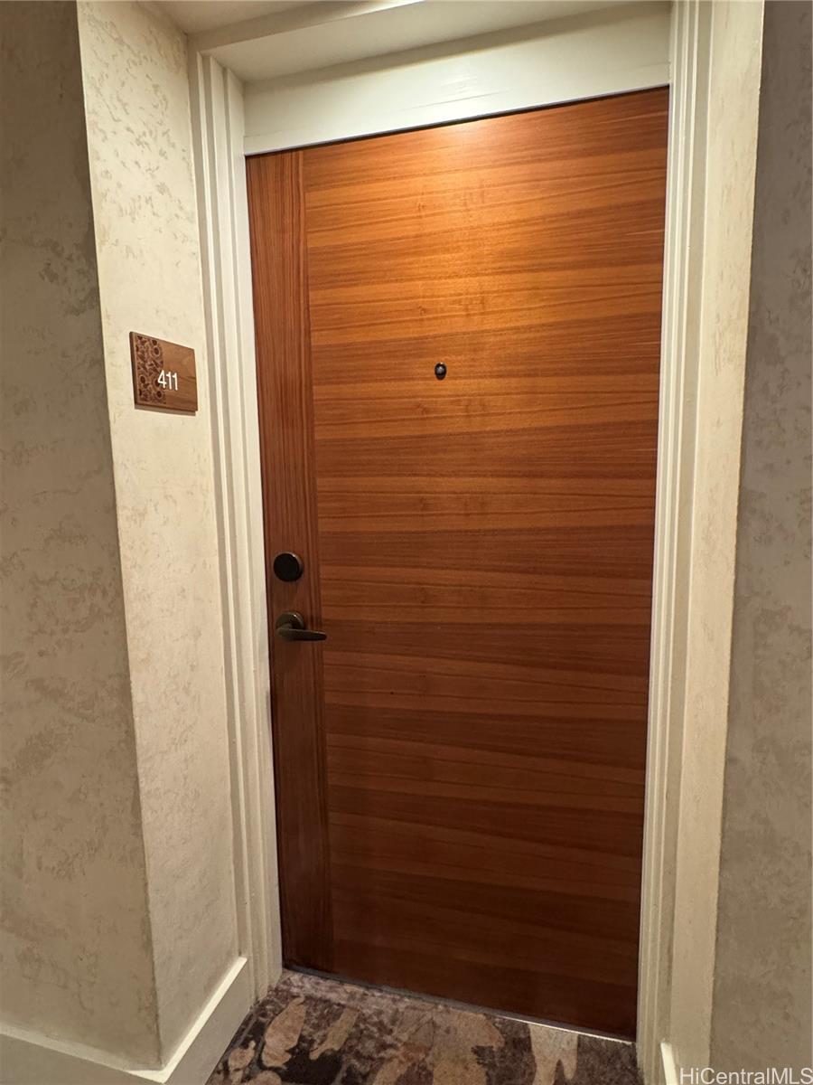 Photo 19 of 24