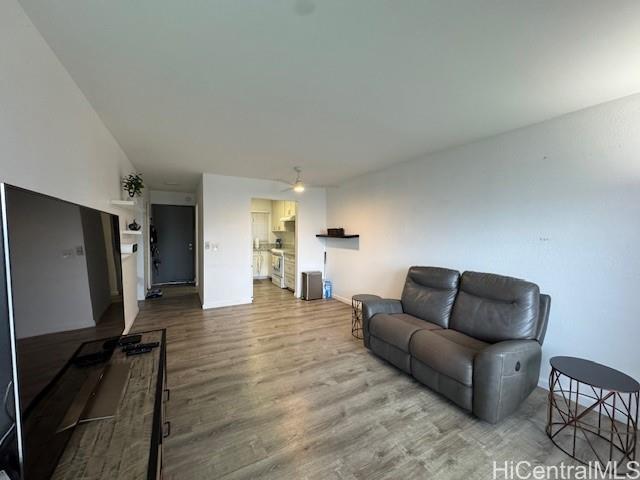 Photo 15 of 23