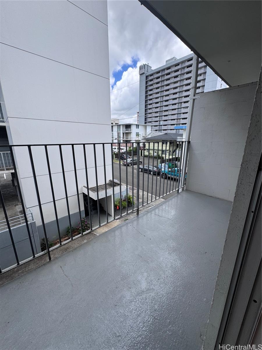 1714 Anapuni Street  Unit 304