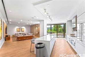 987 Queen Street  Unit 4103