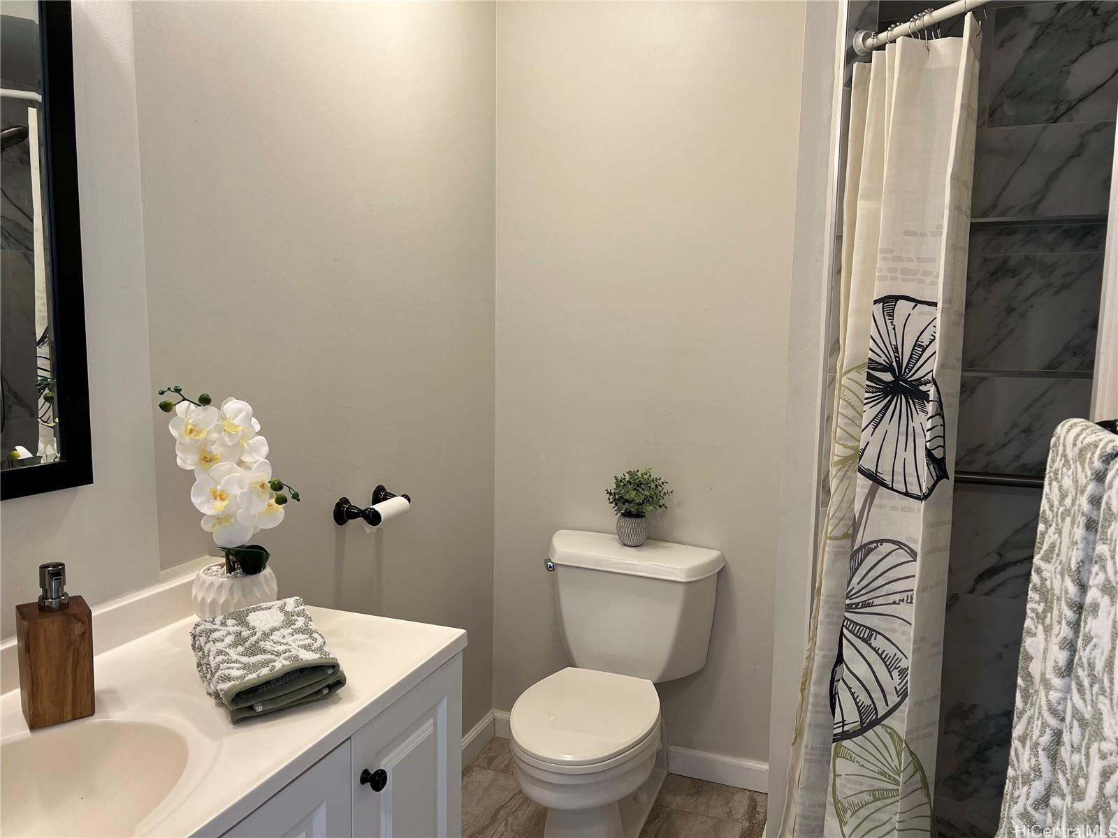 2121 Algaroba Street  Unit 707